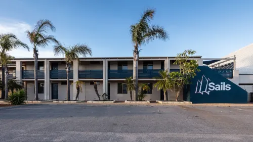 Sails Geraldton Accommodation Hotels in West End