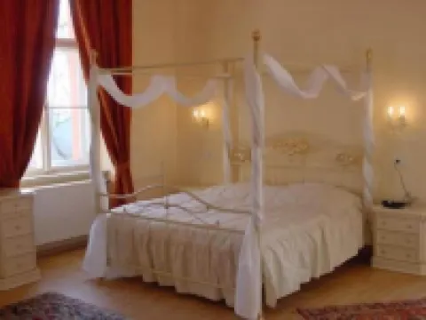 Schlosshotel Rühstädt Garni - Natur & Erholung an der Elbe Ξενοδοχεία στην πόλη Prignitz