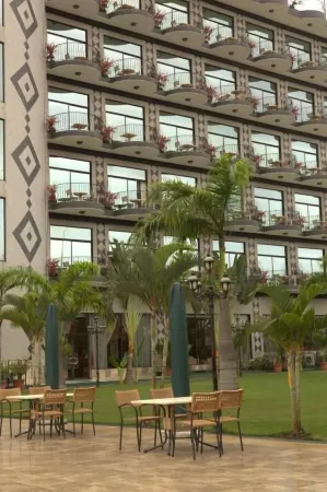 Atlantic Palace Hotel Отели рядом с Аэропорт Пуэнт-Нуар Агостино Нето