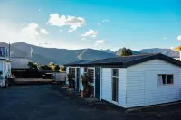 Blue Moon Lodge