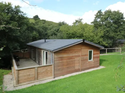 6 Streamside Hotels in West Looe