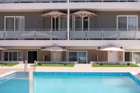 Astra Sarti Luxury Suites - 沙灘