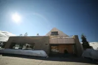 Le Grand Chalet Zaarour Hotels near Saydit el Maounat (Maronites) كنيسة سيدة المعونات