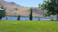 Deep Water Inn Hotels in Chelan