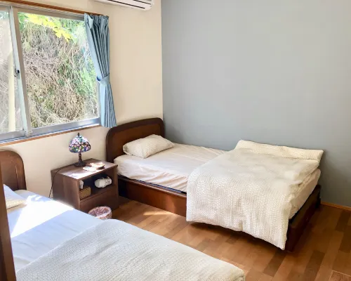 Life is a Journey Hotels in Yomitan