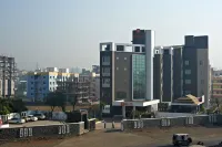 Deccan Pavilion Hotels in Khadewadi