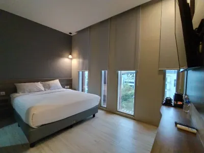 U Stay Hotel Asem Baris Hoteller i Tebet