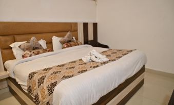Hotel Shine Star by Tag Your Trip