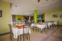 Reinah Tourist Hotel Fort Portal - 4-Star