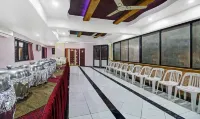 Treebo Eagle Executive Hotel a Chinchvad