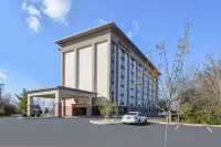 Hampton Inn Philadelphia/King of Prussia (Valley Forge) Hotels in Wayne