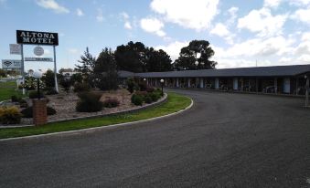 Altona Motel