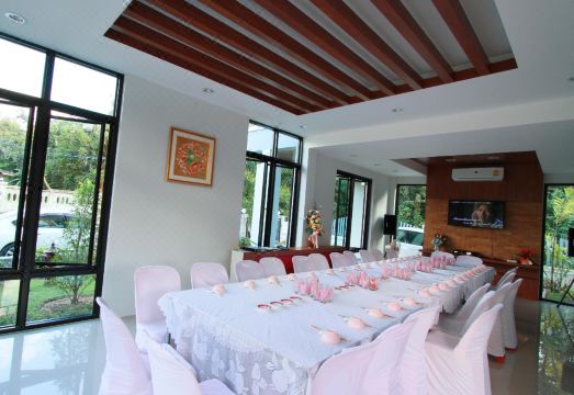 5. 파카완 호텔..