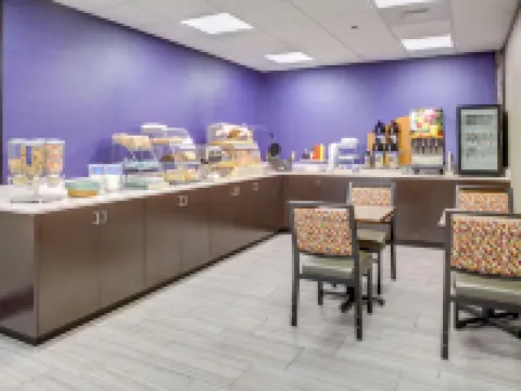 Clarion Pointe Biltmore Village Hotels in Buncombe County