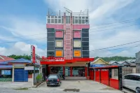 RedDoorz Near Kendari Beach 2 Các khách sạn ở Kendari Barat
