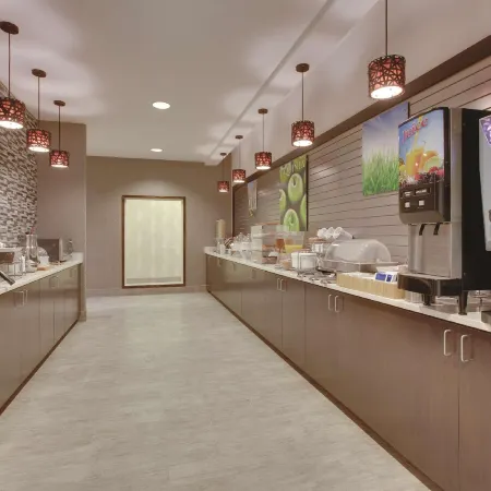 La Quinta Inn & Suites by Wyndham Andrews