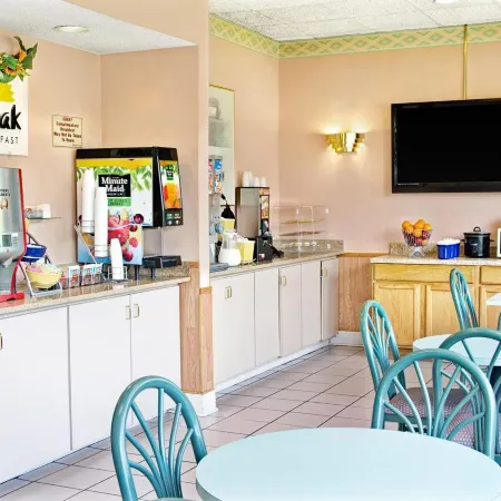 Days Inn by Wyndham Walterboro, SC