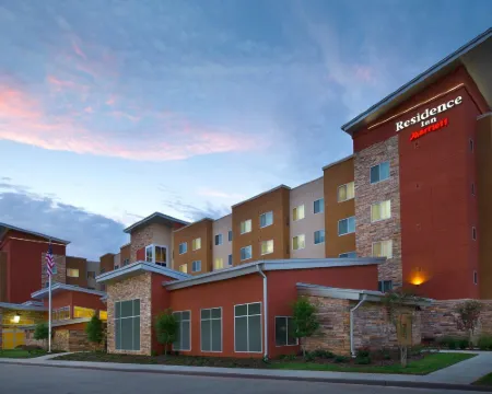 เรสซิเดนซ์อินน์ บายแมริออท เท็กซาร์แคนา โรงแรมในเท็กซาร์คานา