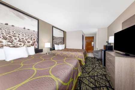 Super 8 by Wyndham Pratt Отели в г. Пратт