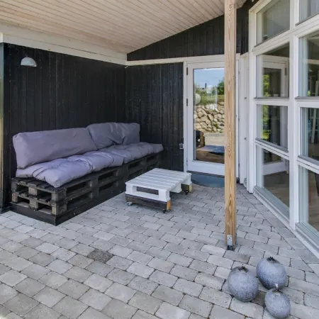 "Aatos" - 500m from the Sea