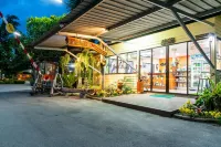 P.N. Gold Resort Hotel dekat Wat Khao Wang Ta Ko