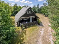 "Elina" - 500m from the Sea Hotels in Hals