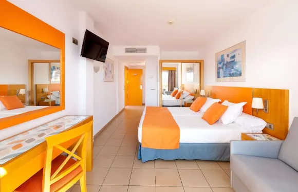 查圖爾海灣住宿