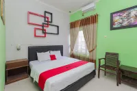 RedDoorz at Hotel Nuansa Ngawi Hotel dekat Taman Sukowati