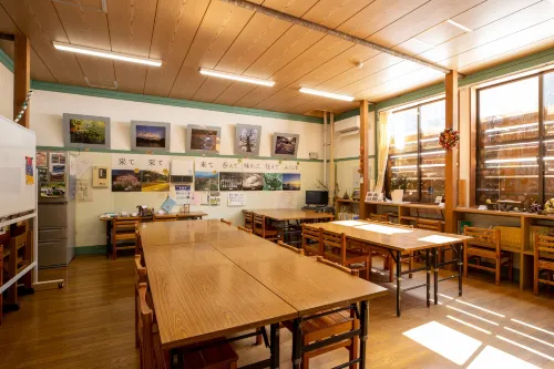 Forest Branch School Fuzawa - parkir