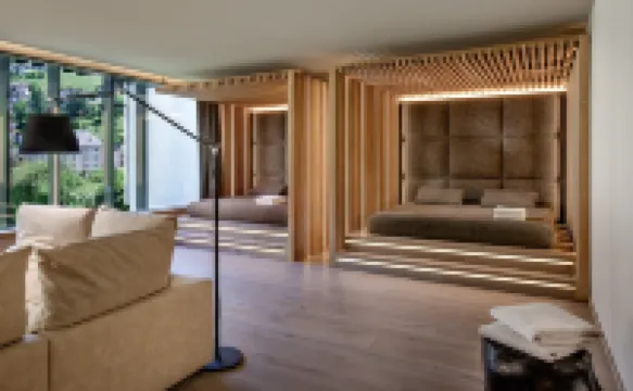 การ์เดนา เกริดแนร์โฮฟ โฮเทลแอนด์สปา