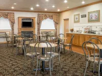 Super 8 by Wyndham Uniontown PA Hôtels à : Wharton Township