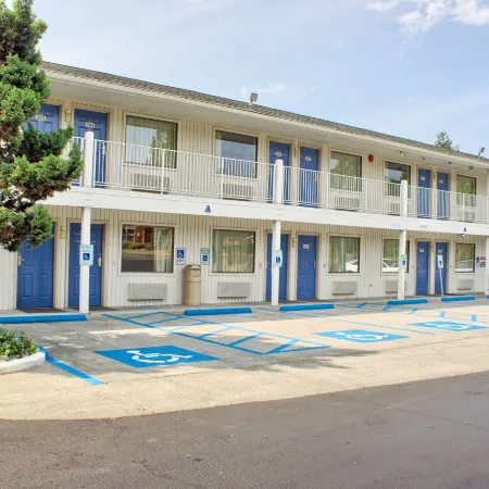 Motel 6 Seattle, WA - South