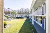 Motel 6 Townsend, GA