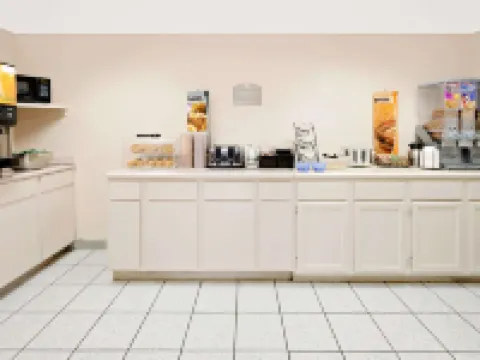 Microtel Inn & Suites by Wyndham Joplin Hotels in Joplin