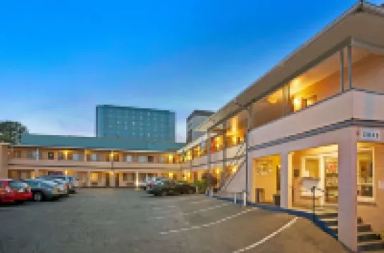 Travelodge by Wyndham Everett City Center Hotels in Everett
