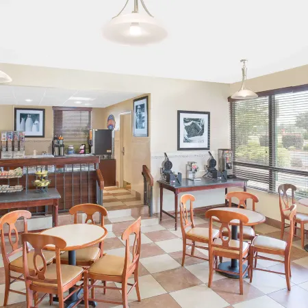 Baymont by Wyndham Greenville