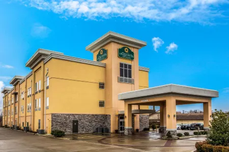 La Quinta Inn & Suites by Wyndham Claremore