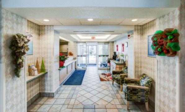 Motel 6-Red Deer, AB - Housity