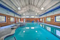 Timber Creek Townhome w/ 2 Decks & Mtn Views! - WiFi