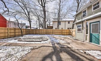 Newly Renovated Home Close to Dtwn Lawrence!