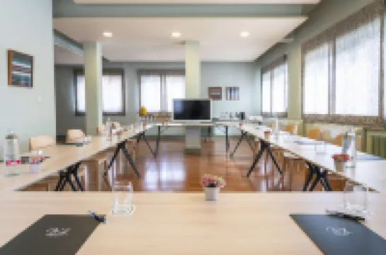 Hotel Macià Monasterio de Los Basilios