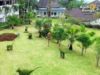 Klub Bunga Theme Park Hotel Hotel dekat Masjid Ibnu Khaldun