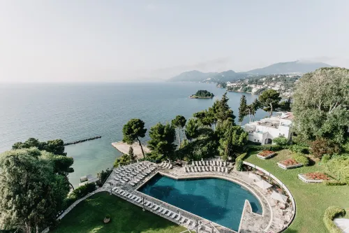 Corfu Holiday Palace Hotel di Perama