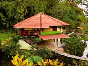 Hosteria Ojo de Agua