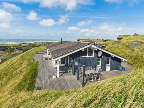 "Alyssa" - 300m from the Sea