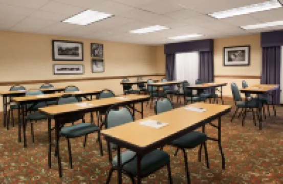 Country Inn & Suites by Radisson, Columbus, GA