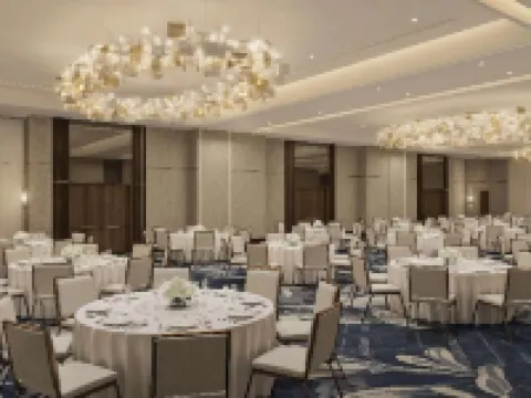 Valley Hotel Homewood Birmingham, Curio Collection by Hilton Hotels in Homewood