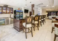 Hampton Inn Wilmington-Medical Park - bar