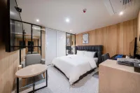 Gorilla Hotel