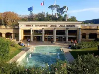 House in the Historic Center of Gréoux - Ideal Spa Treatments Отели рядом с достопримечательностью «Les Thermes de Gréoux les Bains (Chaine Thermale du soleil)»